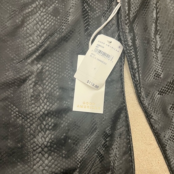 NWT Good American Long Sleeve Faux Leather Snakeskin Print Bodysuite Size 3 - Picture 10 of 10